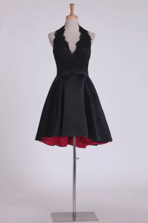 2024 Halter Satin With Applique And Beads Mini Homecoming Dresses