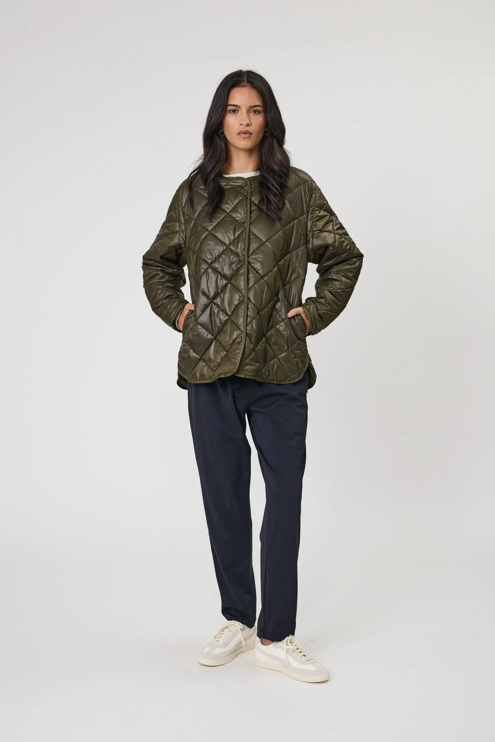 Alpine Quilted Jacket - Dark Olive