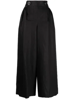 button-fastening waist trousers