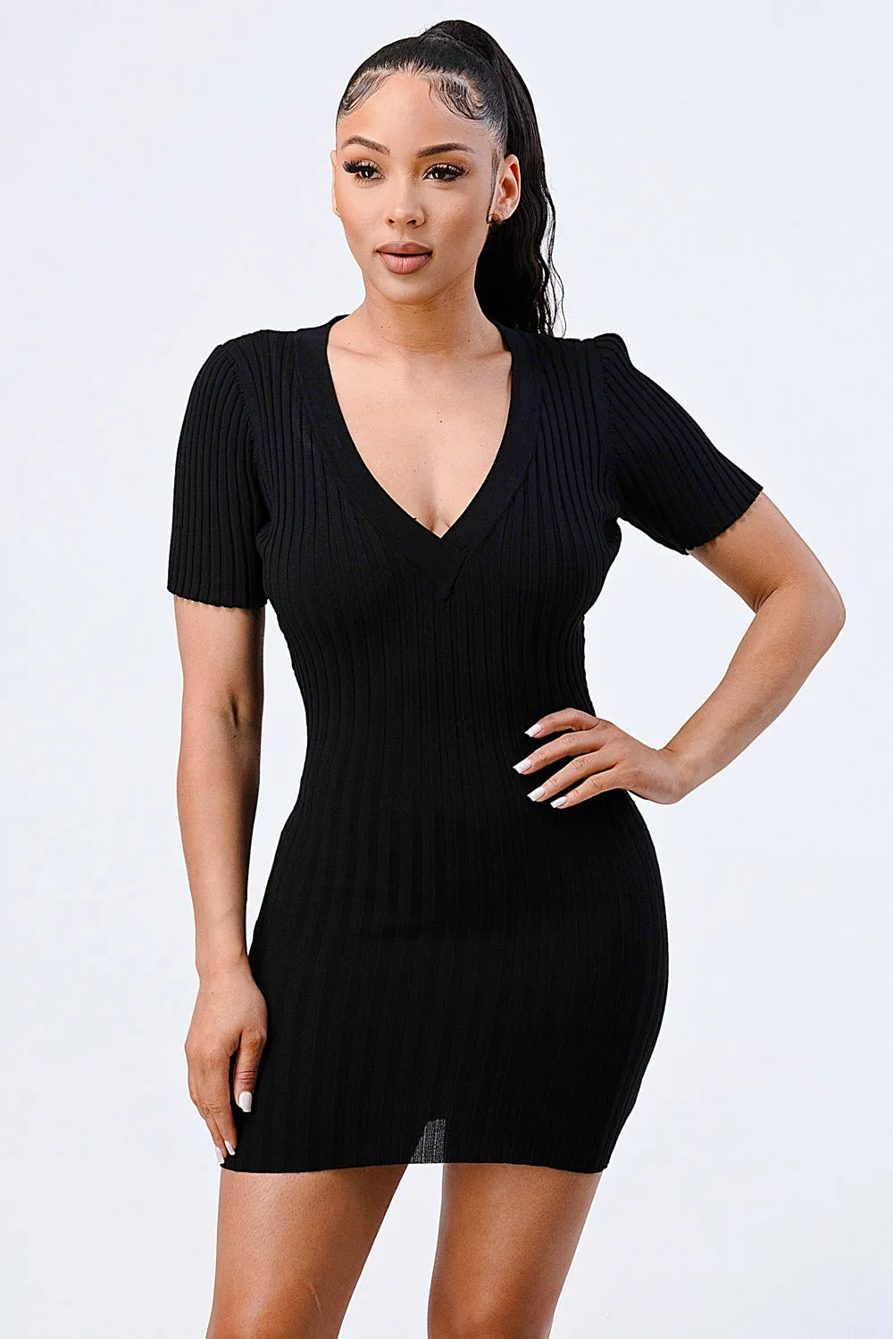 CHIC RIB KNIT V-NECK BODYCON MINI DRESS