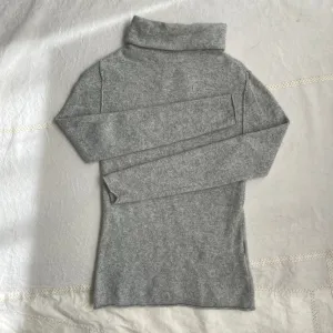 project sweaters - greys